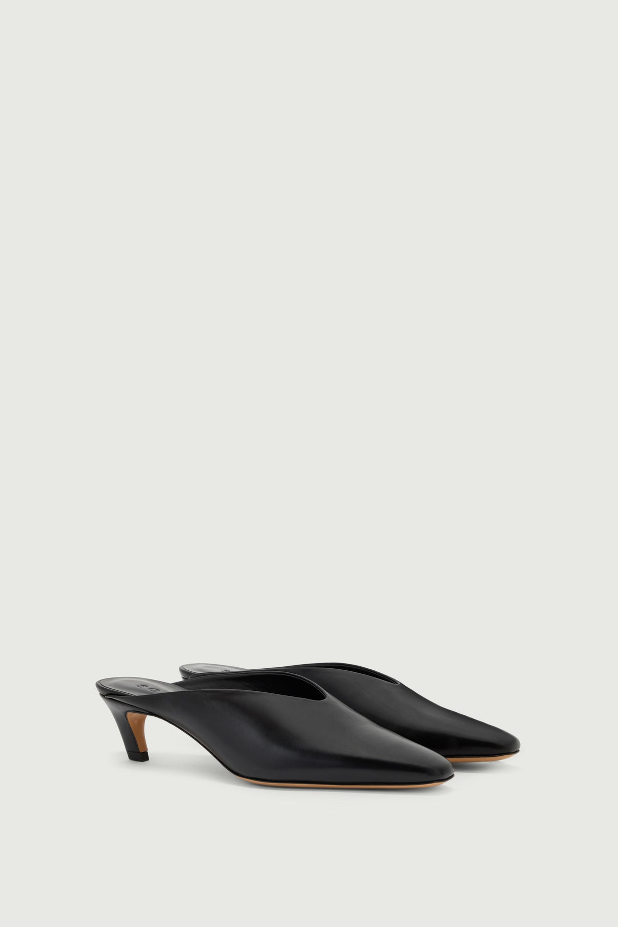Amalie mules - Black Leather with Heel - Soeur vue 2